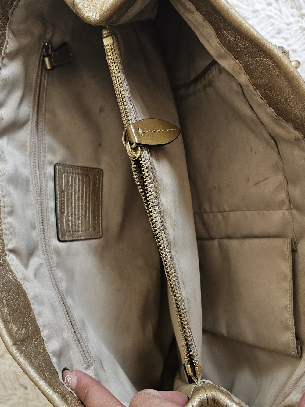 Y2K Coach Gold Signature Shoulder Bag - Picture 2 of 4